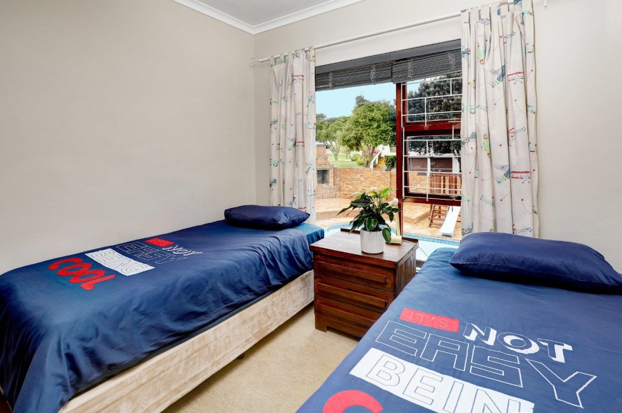 6 Bedroom Property for Sale in De Tijger Western Cape